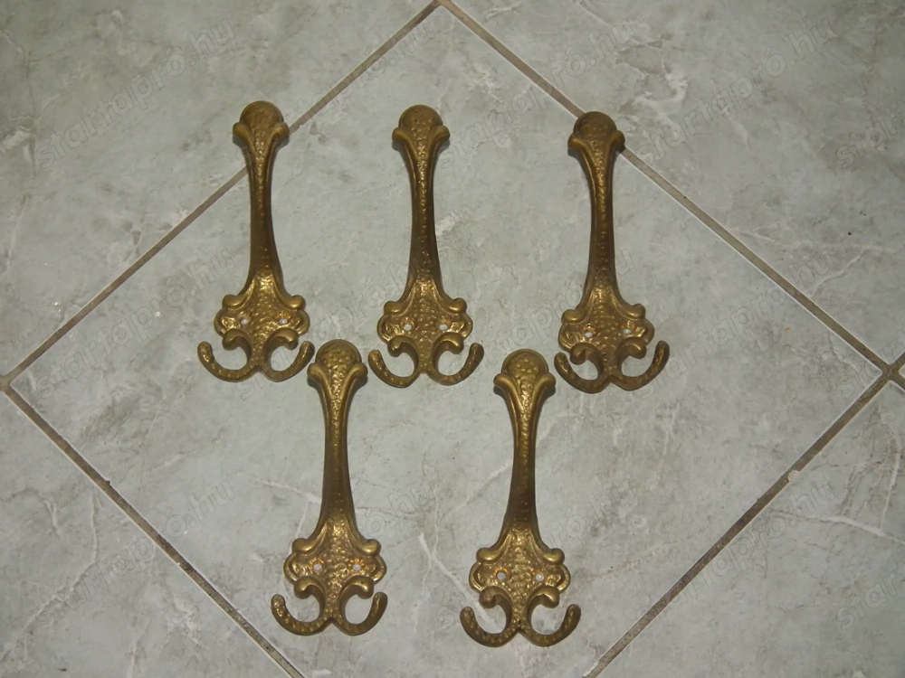 Nagyméretű réz fogasok három ágú 5 db egyben nr.2