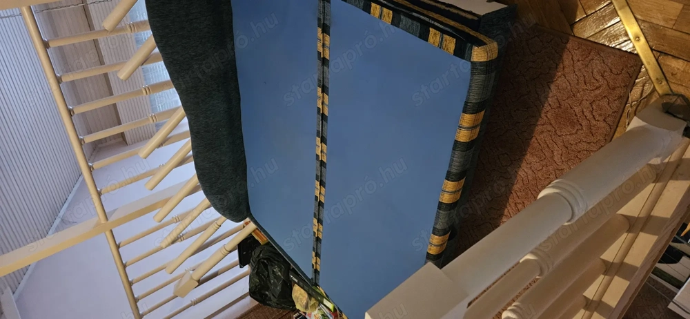 Eladó heverő (összecsukható)