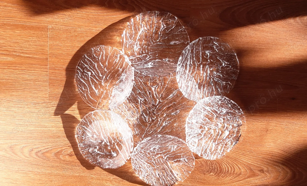 Új! Különleges mintájú, 7 darabos süteményes készlet eladó.