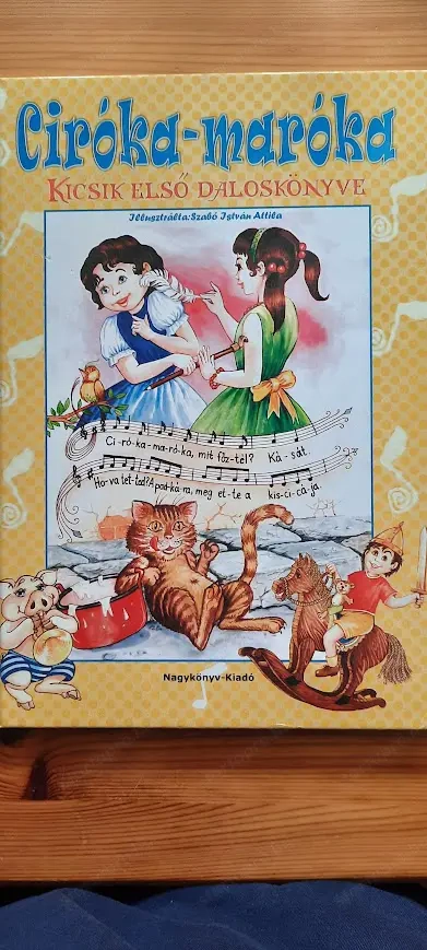 Gyermek könyvek megkímélt állapotban 