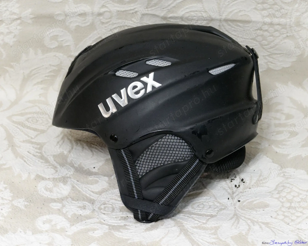 UVEX sísak XW-003 59-60 cm fekete, eladó