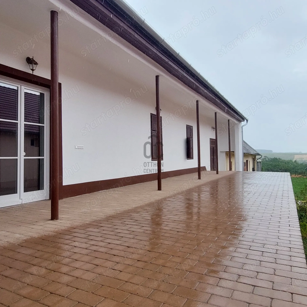 401. Felújított parasztház Véménden 81,9 M