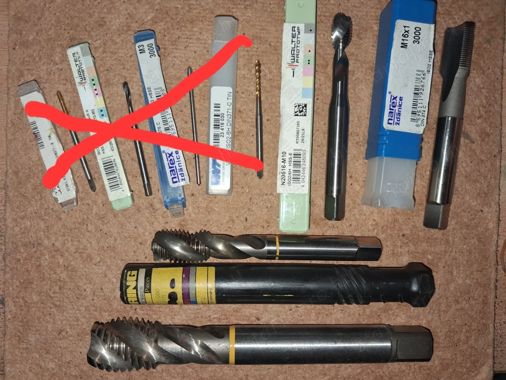 Eladó megmaradt minőségi menetfúrók egyben.