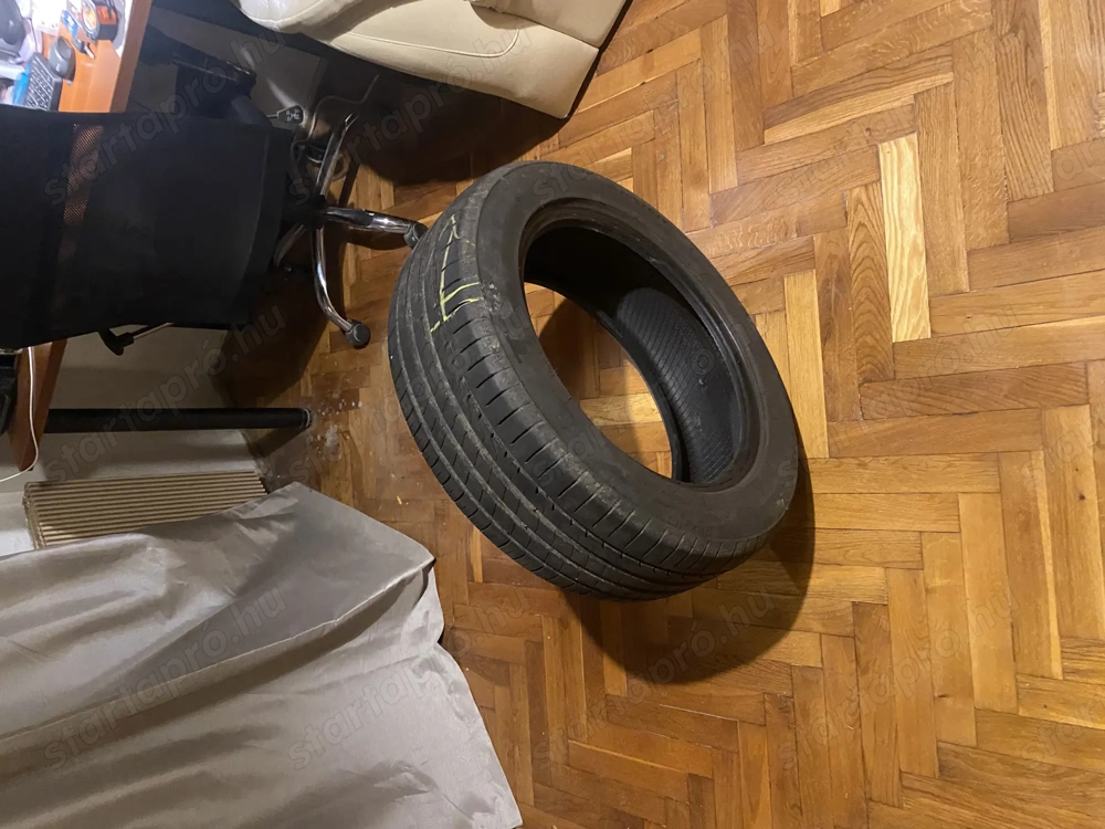 4 db tristar nyári gumi szett, 215 55 ZR 17. Egy évet használt (8000 km)