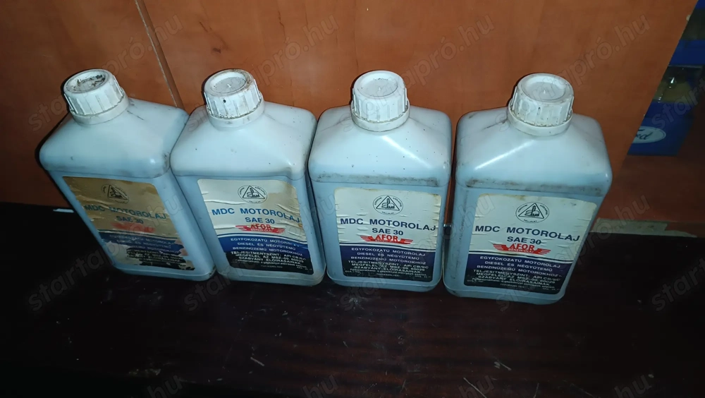 ÁFOR MDC antik retro motorolaj gyűjtőknek! 1 liter 