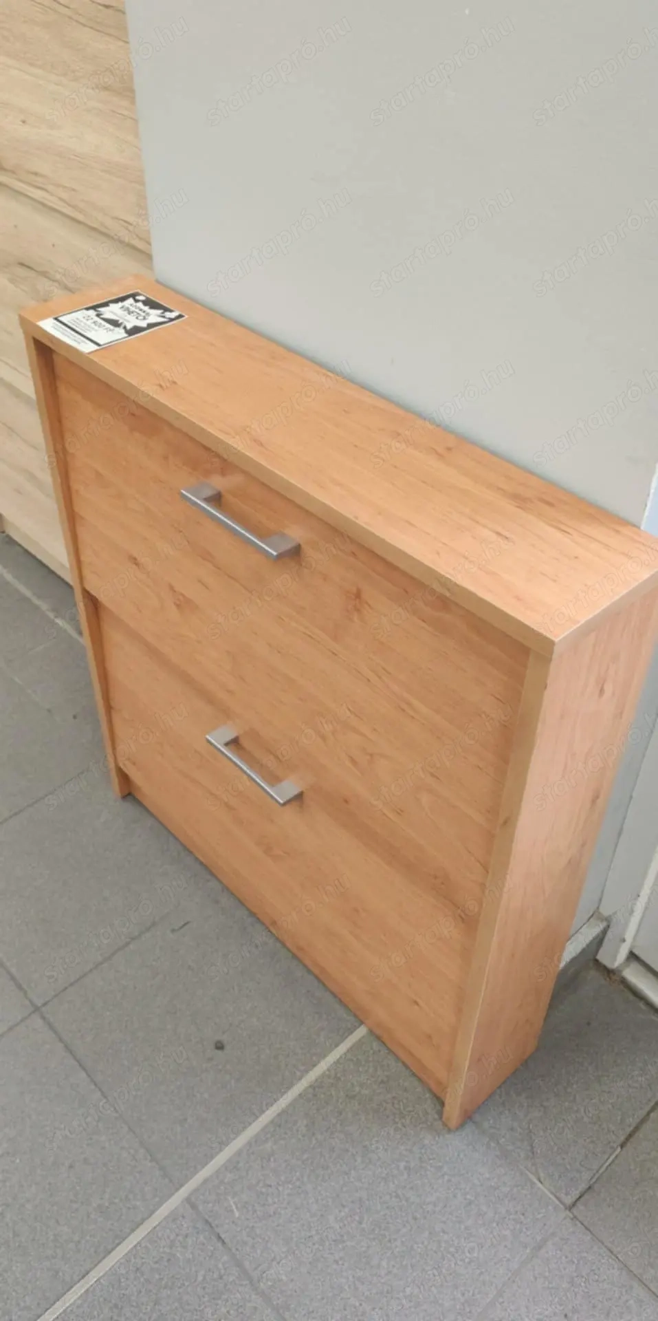 C11 - Cipősszekrény billenős 2-es