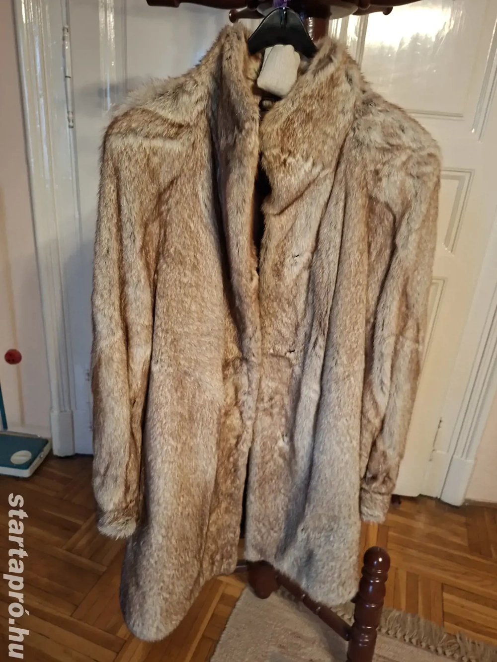 Eladó eredeti Szőrme Bunda 