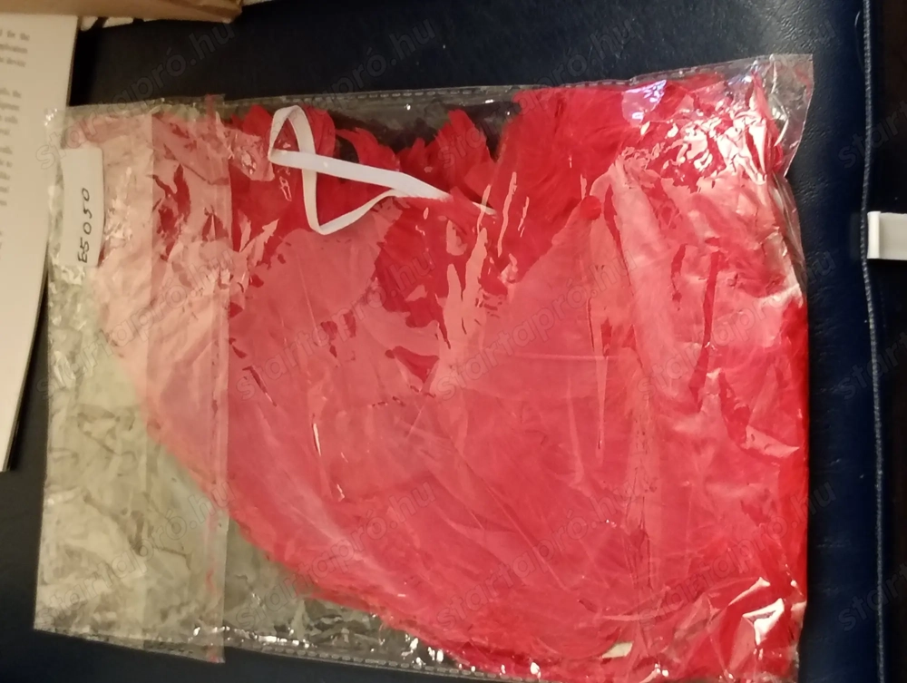 piros szárnyak 2000ft óbuda személyes átvétel óbudán lakcimemen vagy előre fizetés után mpl csomagau