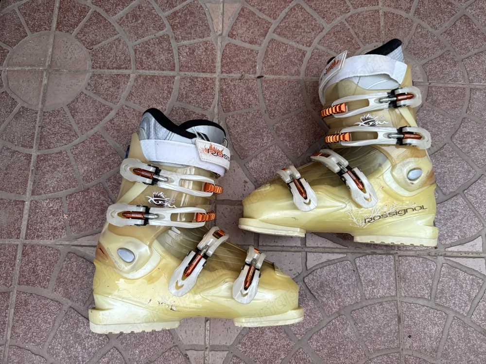 39 es Rossignol Xena S sícipő 39 es Rossignol síbakancs 11.000 Ft ért