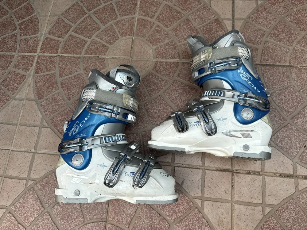 38 as Dalbello sícipő 38 as Dalbello Raya síbakancs 10.000 Ft ért