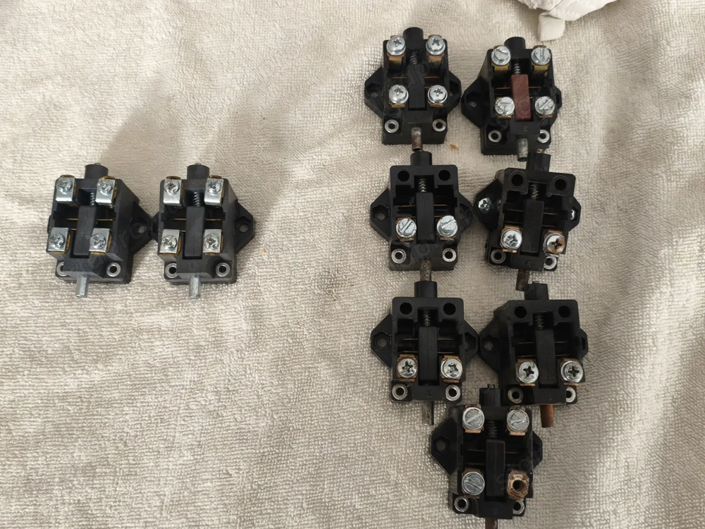 Ikarus busz S2 kapcsoló ajtók kapcsolója új és használt