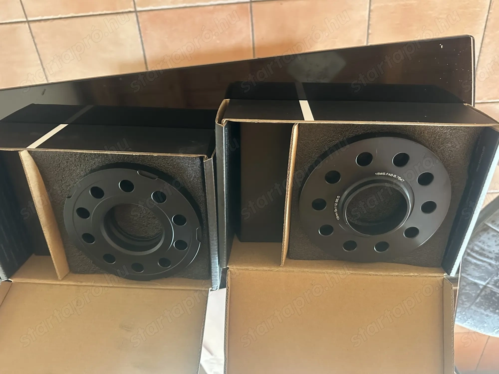 Bmw G30 g31 G60 G61 G90 széria 5x112 66,5 15mm 4 db csavar nélkül