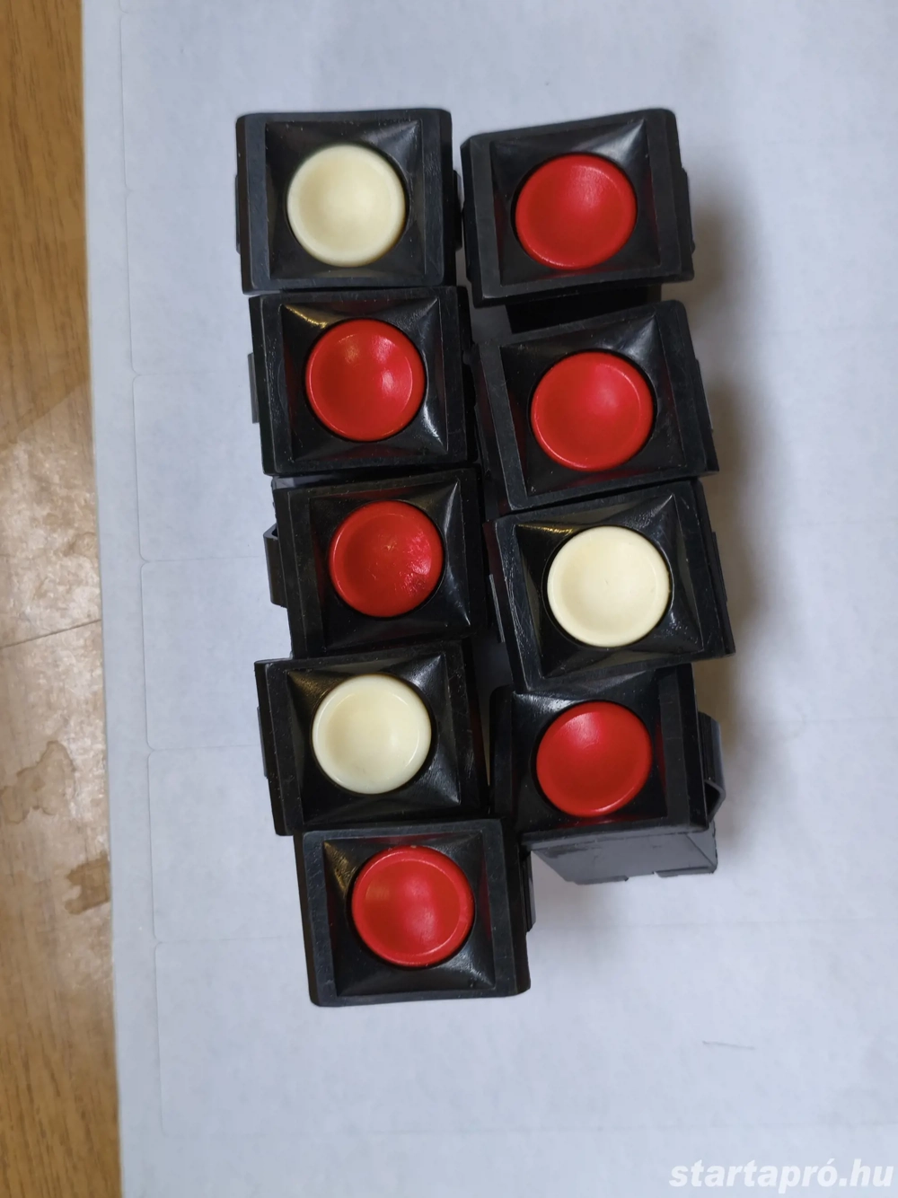  Ikarus 200 új műszerfali négyszög nyomógomb piros fehér