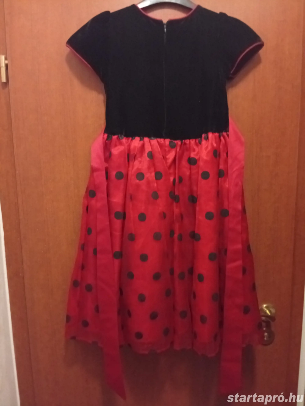 Alkalmi ruha 11-12 évesre