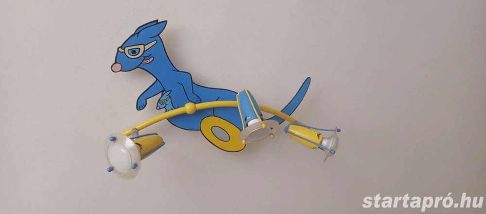     Mennyezeti lámpa gyerekszobába.   Vagány kenguru fiúknak.   Ár:9500-   Győrből elvihető.  Érdekl