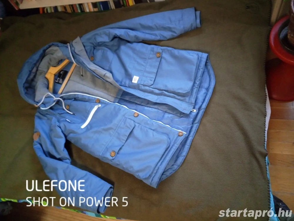 Meleg,szép téli kabát eladó !