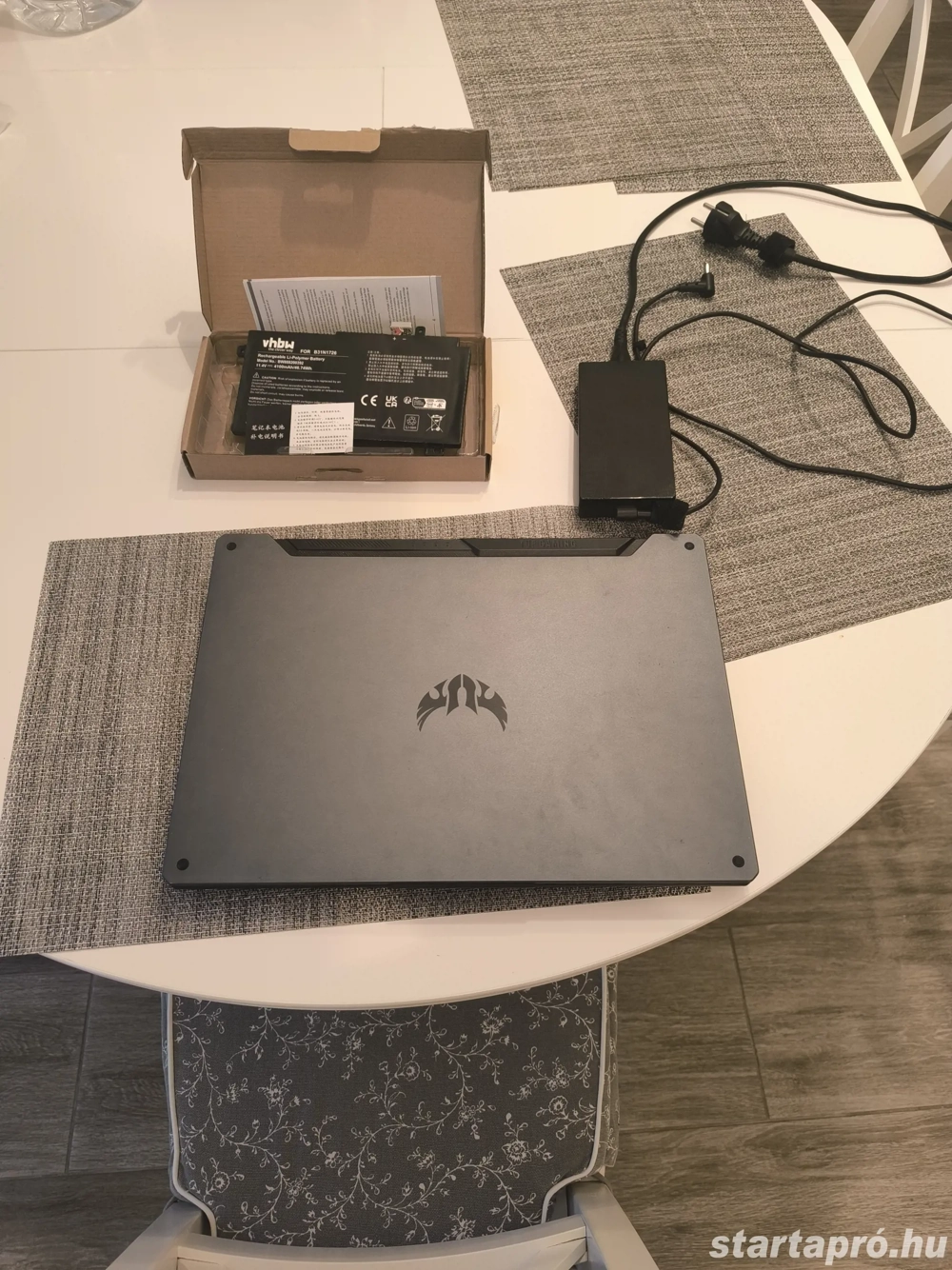 Hibás ASUS TUF Gaming A15 FX506IU gyári töltővel + 1 db új aksi, SSD nélkül