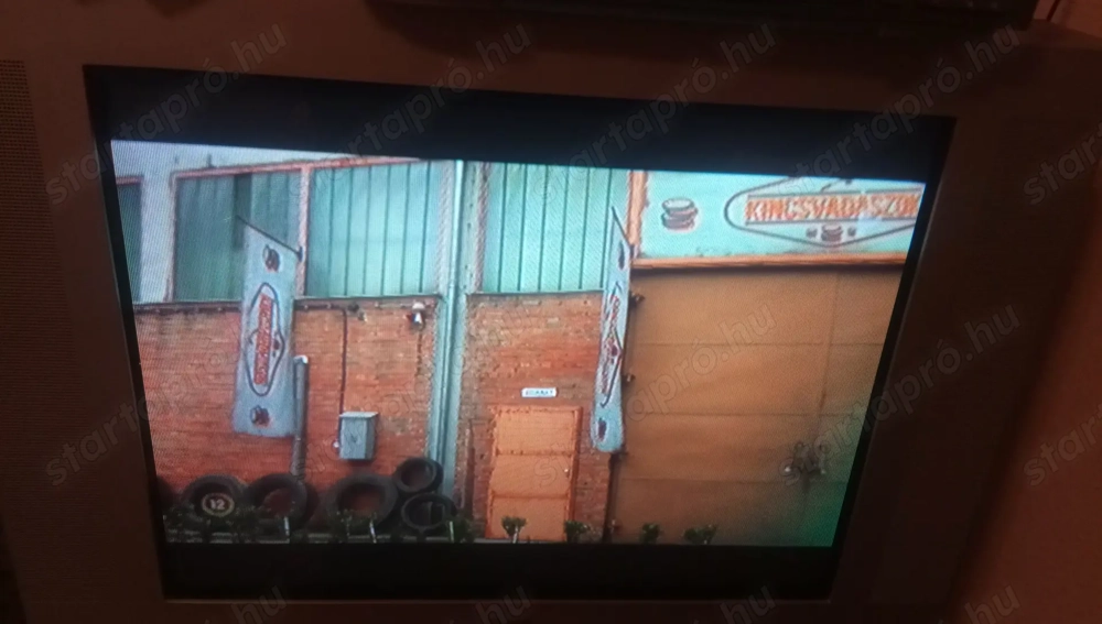 100 hertzes nagy képernyős sztereó Tv eladó 
