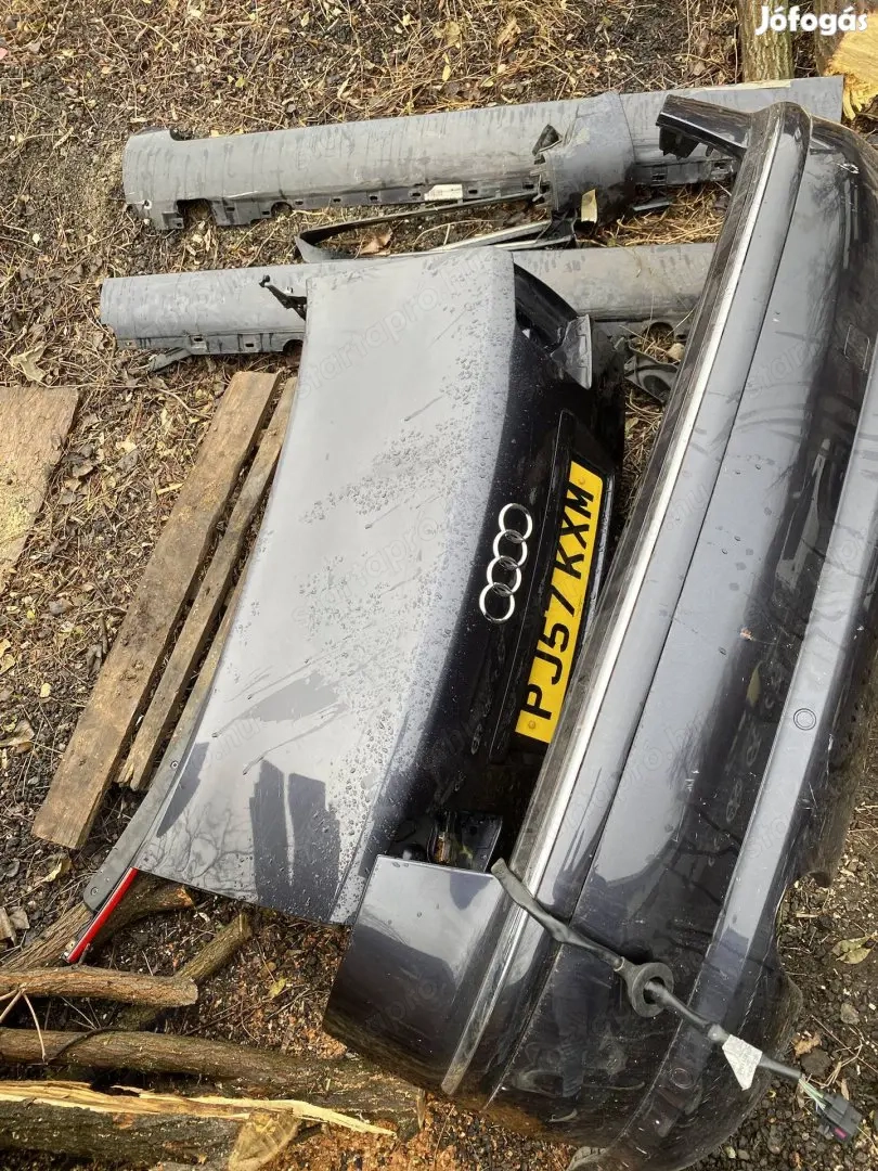 Audi A8 D3 hátsó lökhárító radaros és csomagtérajtó posta megoldható ár db
