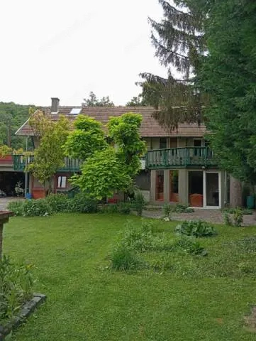 KURIÓZUM Visegrádon - 2 lakásos családi ház gyönyörű kertben, ideális lokációban!