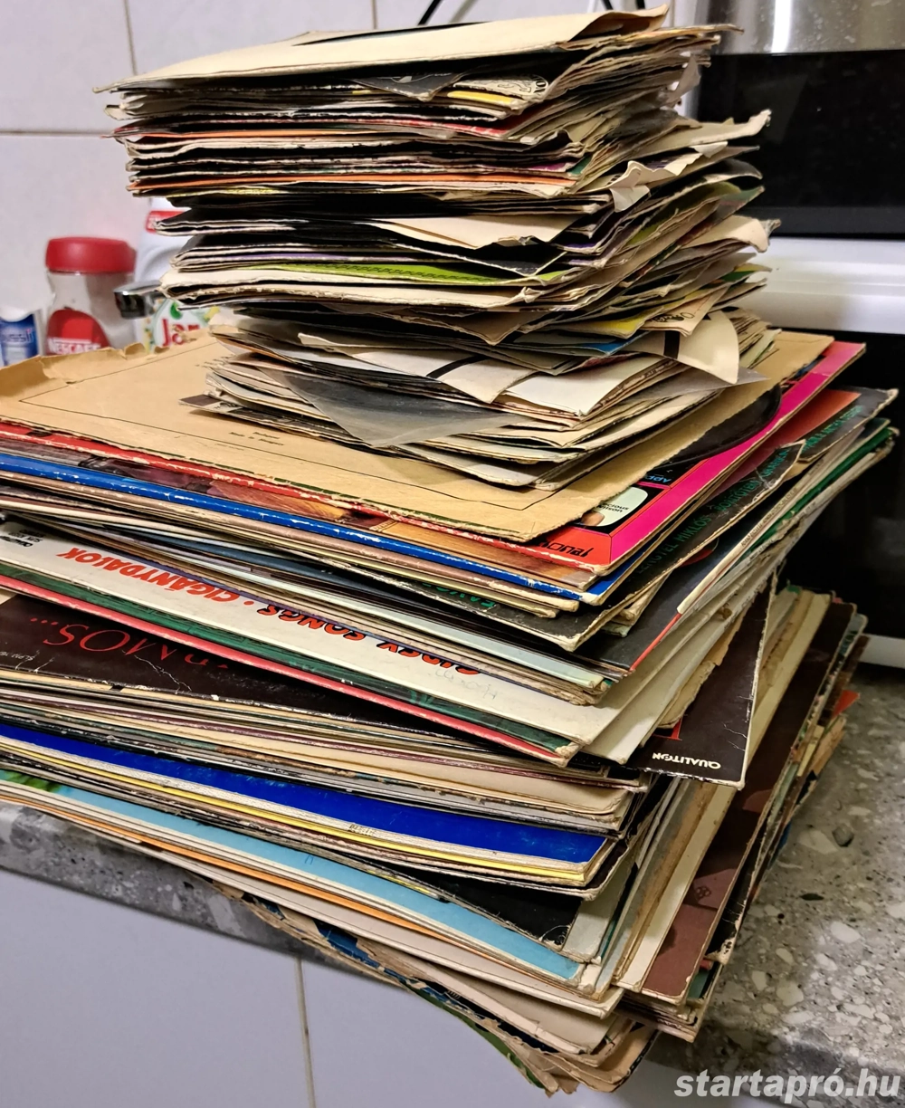 Eladó bakelit lemezek