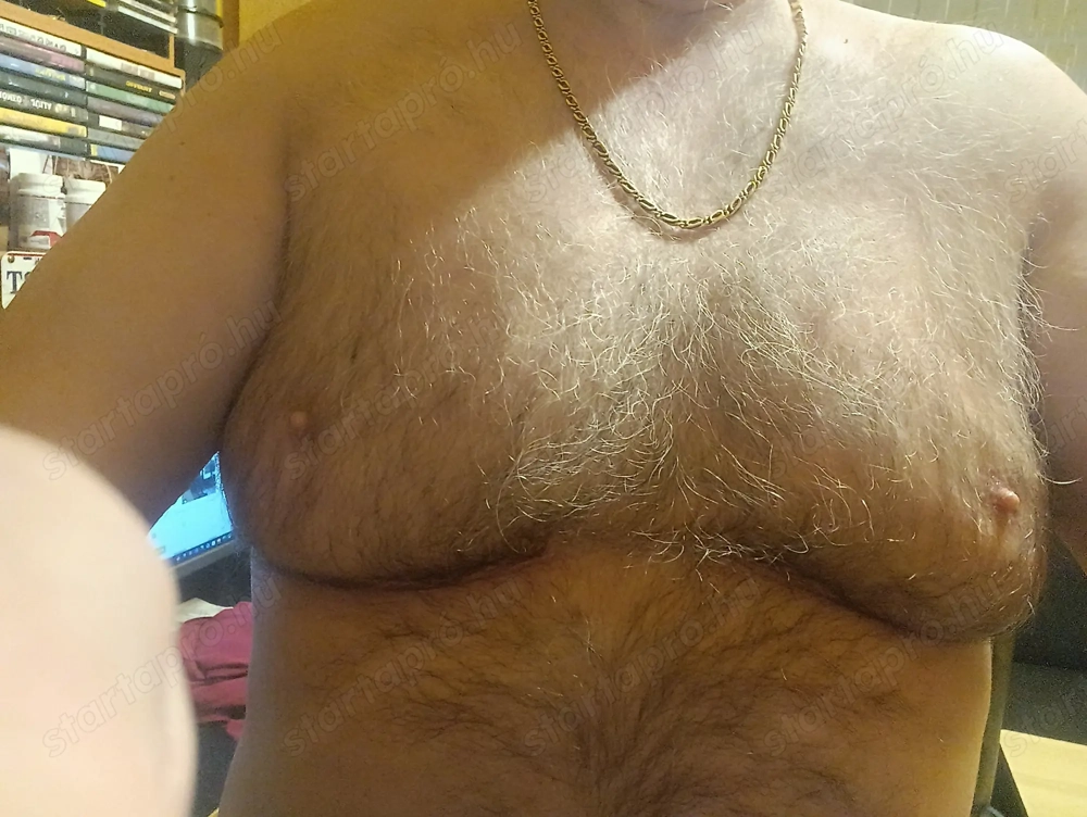 Dúskeblű nagy popsijú ,combos Bpi hölggyel ismerkednék 