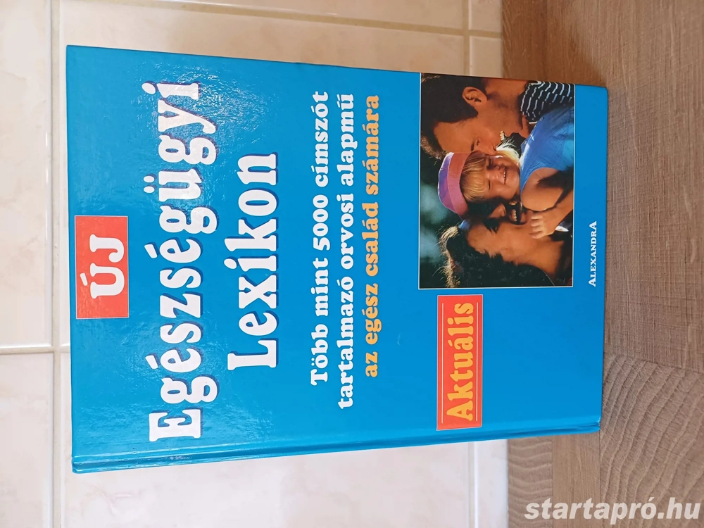 Új Egészségügyi lexikon könyv eladó, ajándék Családorvos mappával