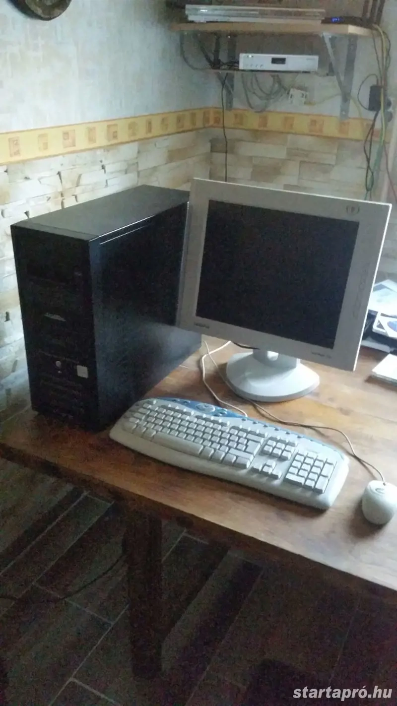 Számítógép kompletten