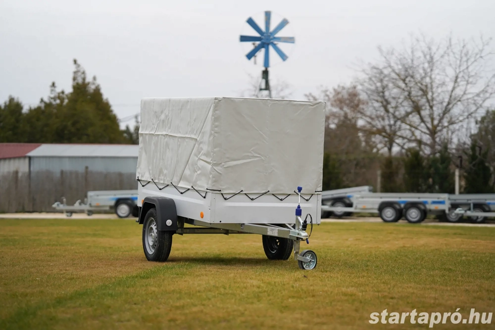Új SEBAL 2010 utánfutó 134 cm magas ponyvával, 4 év műszakival, forgalomba helyezve