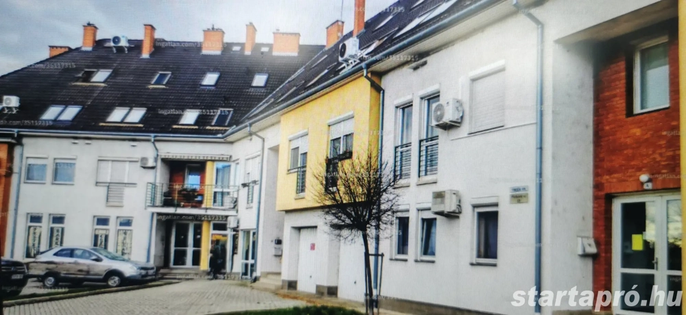 Eladó Győr-szigetben 1 szoba -nappalis igényes lakás