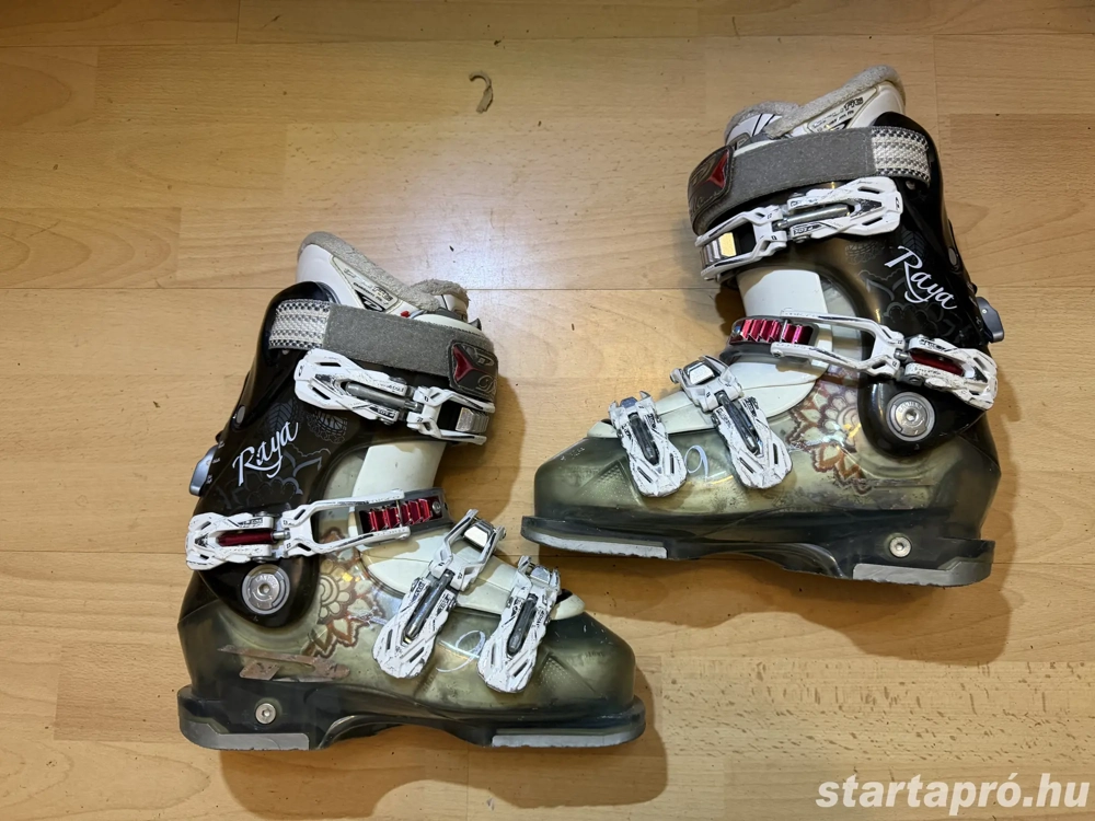 38 as Dalbello sícipő használt 38 as Dalbello síbakancs 14.000 Ft