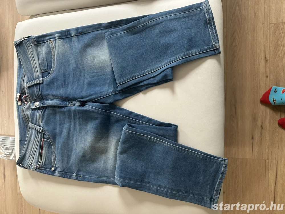 Női Tommy Hilfiger farmernadrág eladó