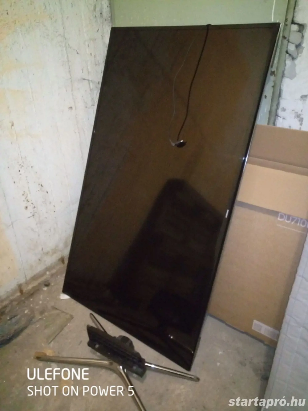 Samsung bazi nagy tévé eladó ! Távirányítóm nincs,ezért nem tudtam kipróbálni !