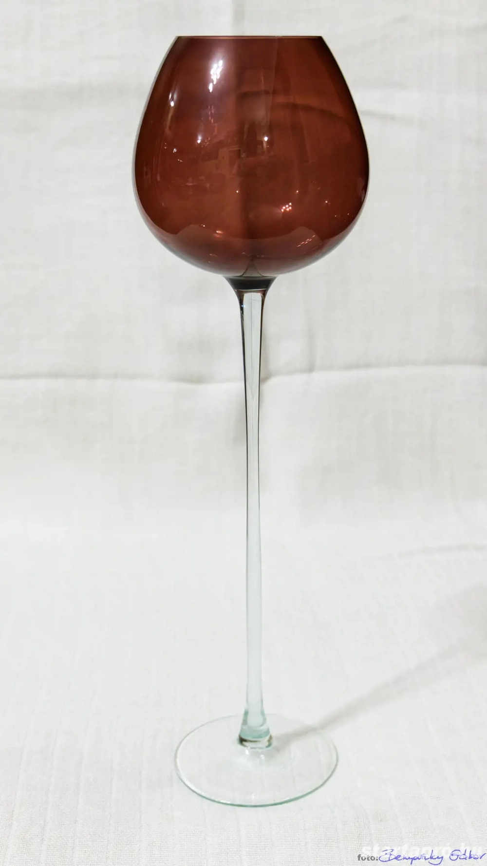 Üveg, fújt, extrém hosszú szárú, 69-50-290 mm méretű pohár, eladó