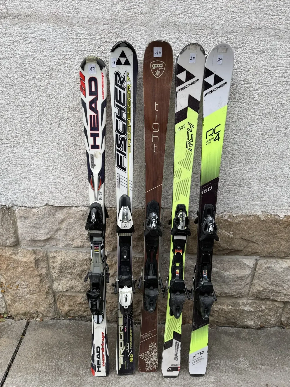 155 cm és 160 cm közötti Carving sílécek Head Salomon Fischer Good Schi