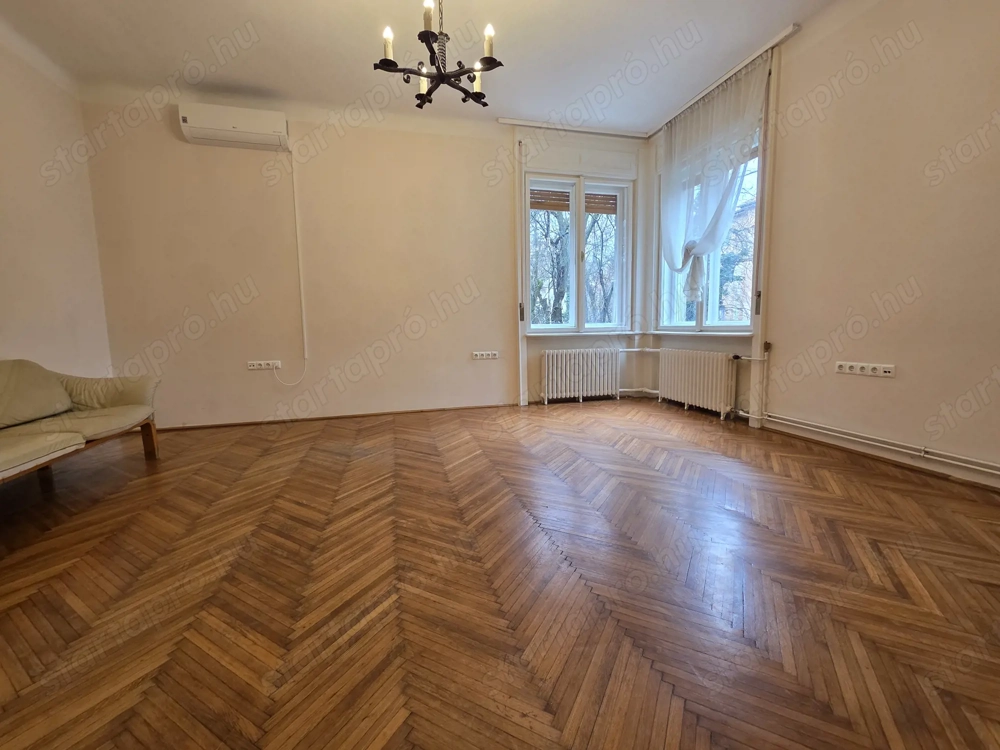 A II. kerületben 2 szobás bútorozatlan lakás kiadó!