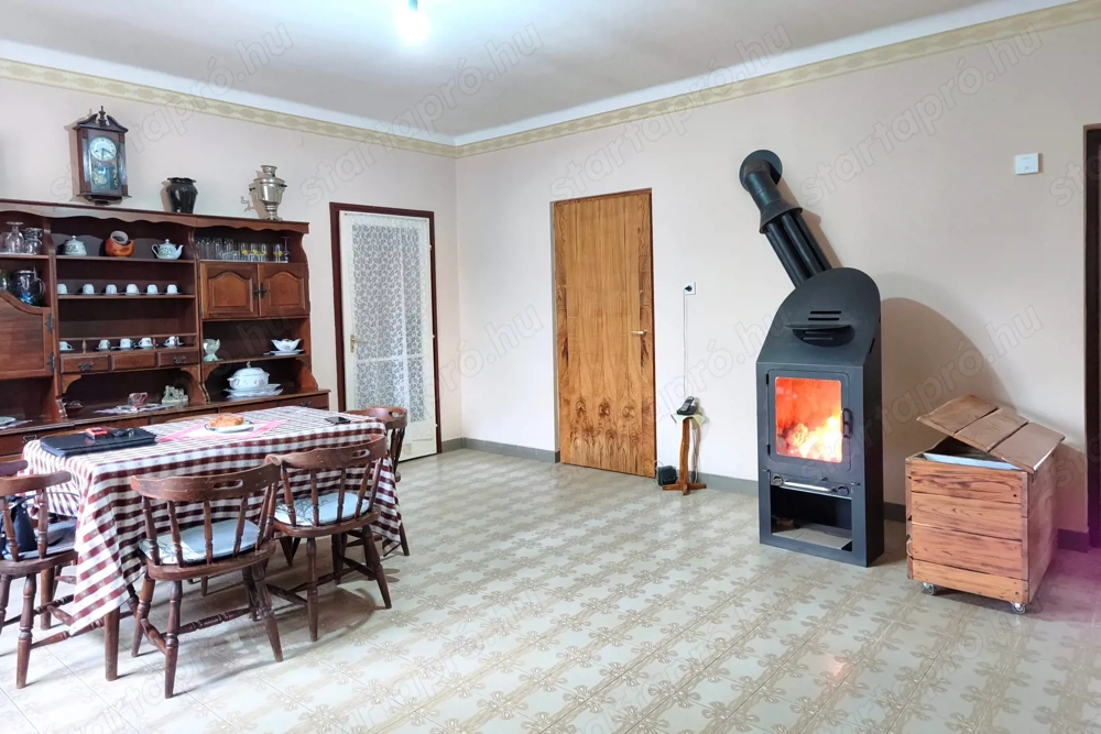 Kiskunmajsa központ közelében 3 szobás családi ház, akár vállalkozásnak is!