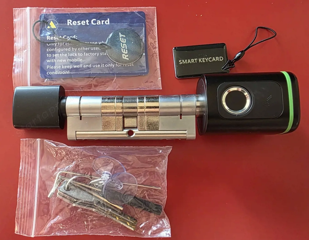 45 45 Tuya kompatibilis okos cilinder zárbetét fekete szinben