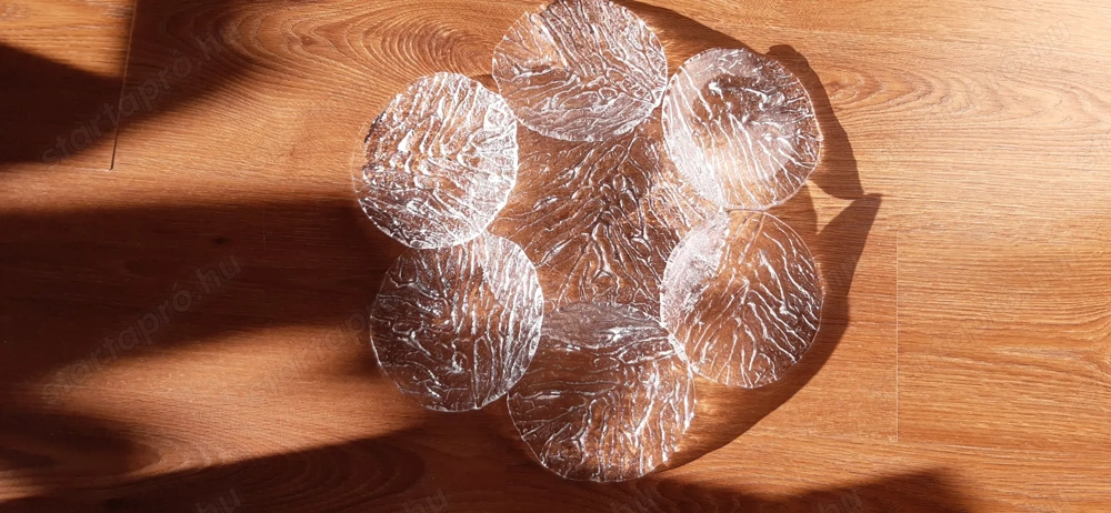 Új! Különleges mintájú, 7 darabos süteményes készlet eladó.