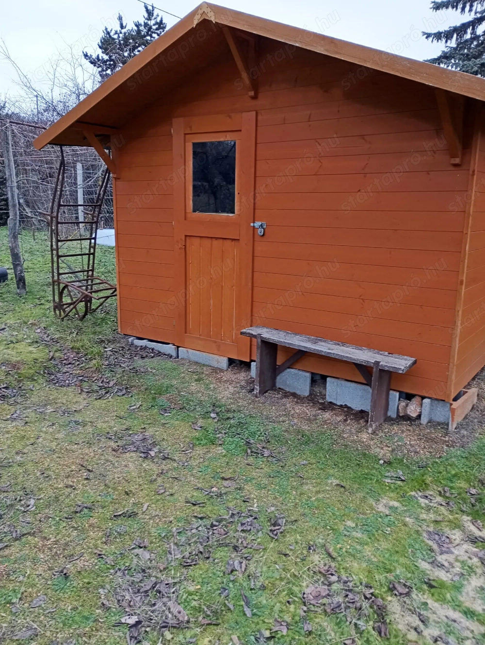Pákozdi telek eladó
