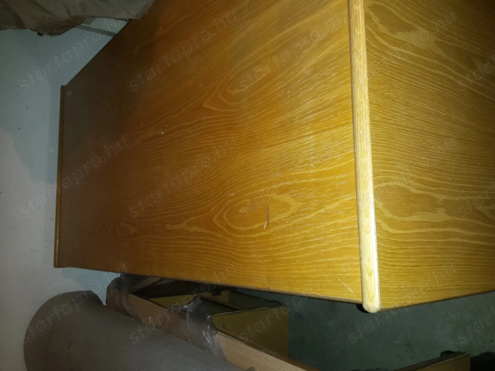 iróasztal  140-es kétfiókos