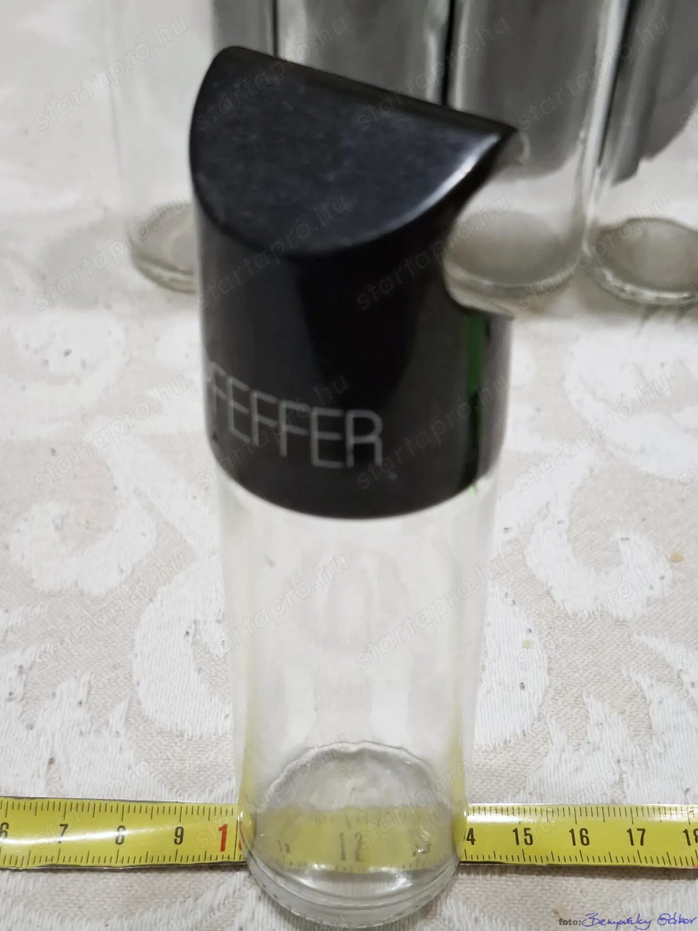 Üveg forgó 8 db-os fűszertartó tartalék edények, eladó