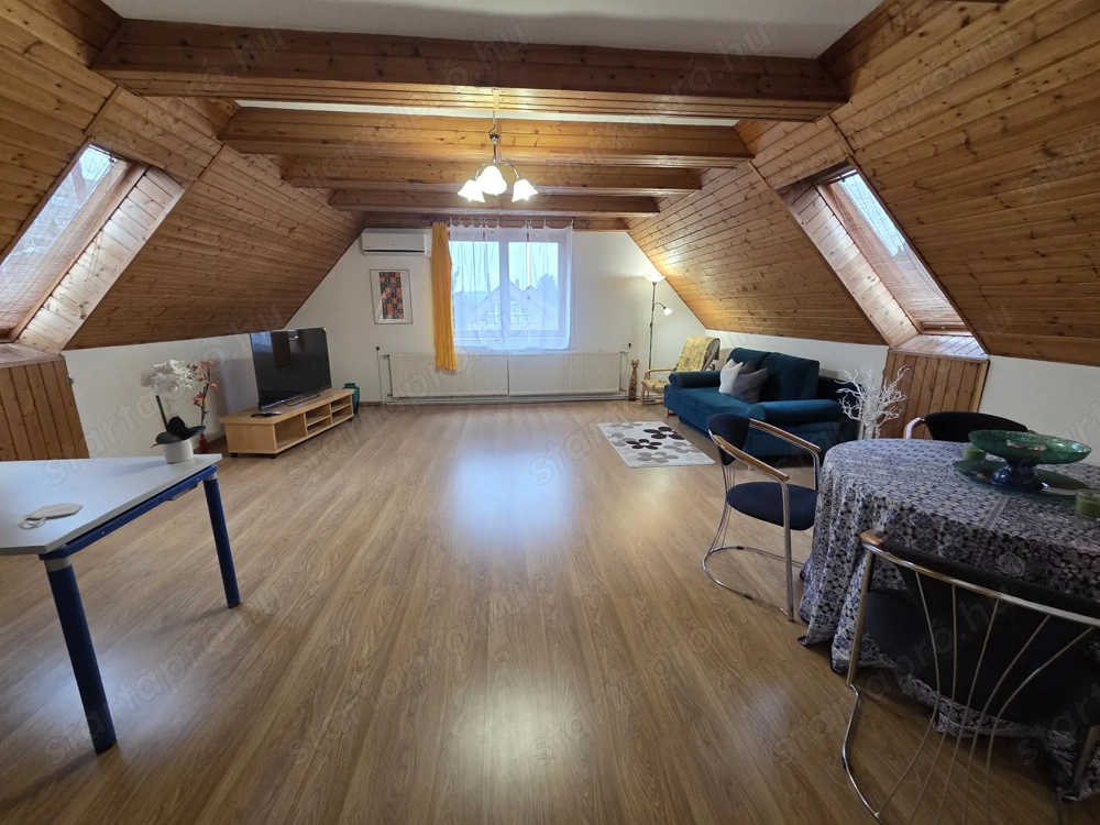 A XI. ker. Neszményi úton bútorozott lakás kiadó!