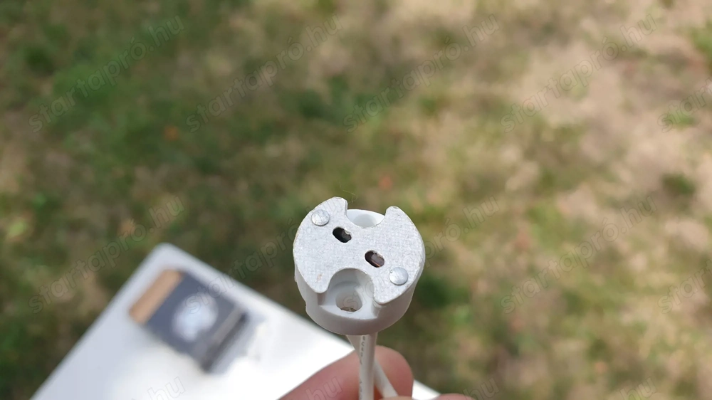 GU5.3 foglalat eladó, 35 db