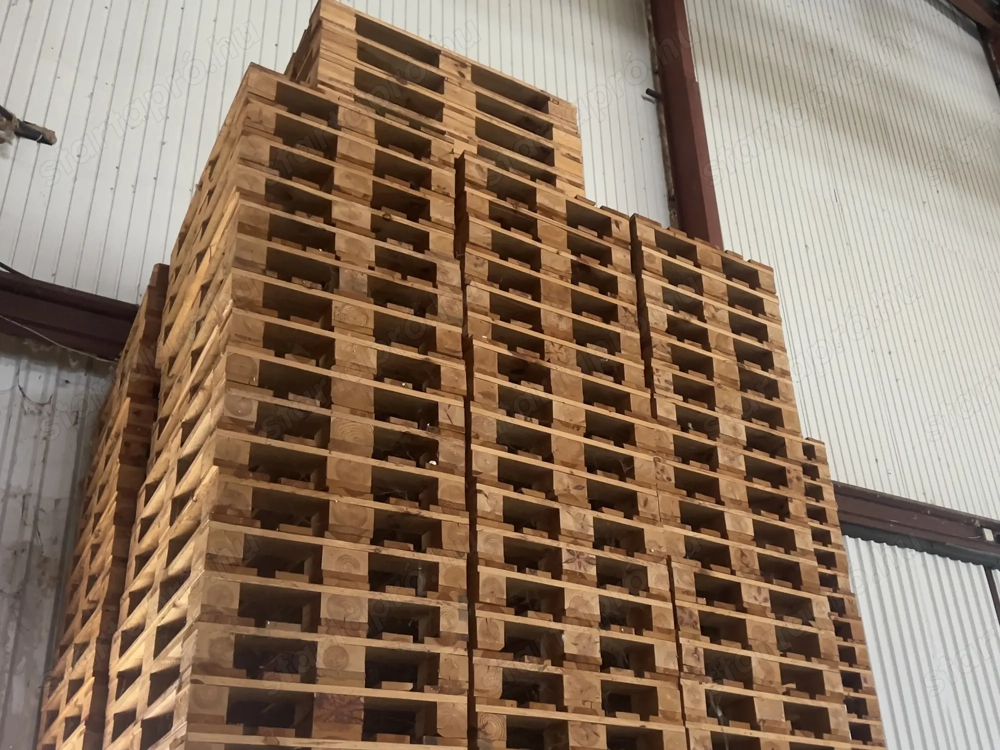 Eladó új fa raklapok