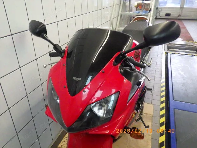 Honda CBR600 F4i -hez Színtelen Szélvédő plexit vennék.