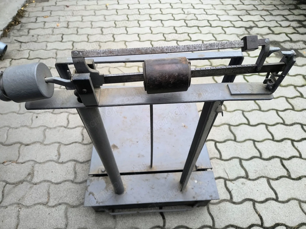 Tolósúlyos mázsa eladó !