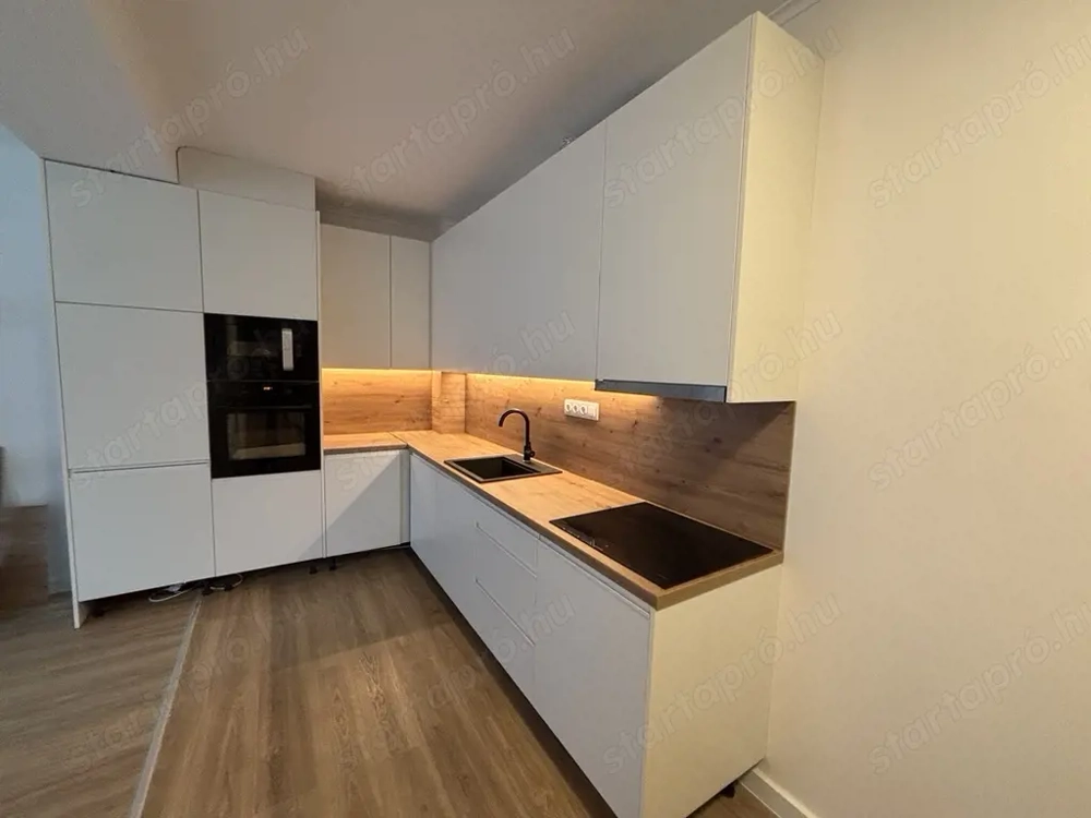 Azonnal költözhető, korszerű, tehermentes lakás eladó!