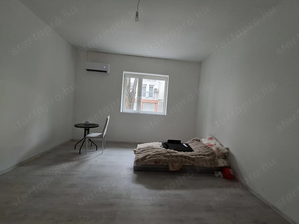 Eladó 42 nm lakás a 15.kerületben 33.5mill