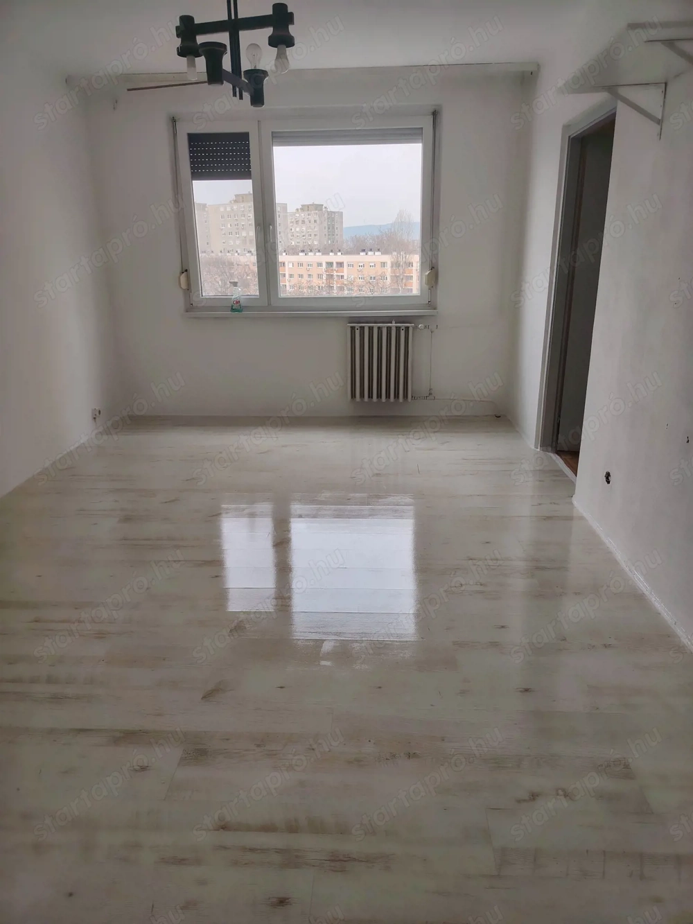 Újpalotán 3 szobás bútorozatlan lakás kiadó a Páskomliget utcában!